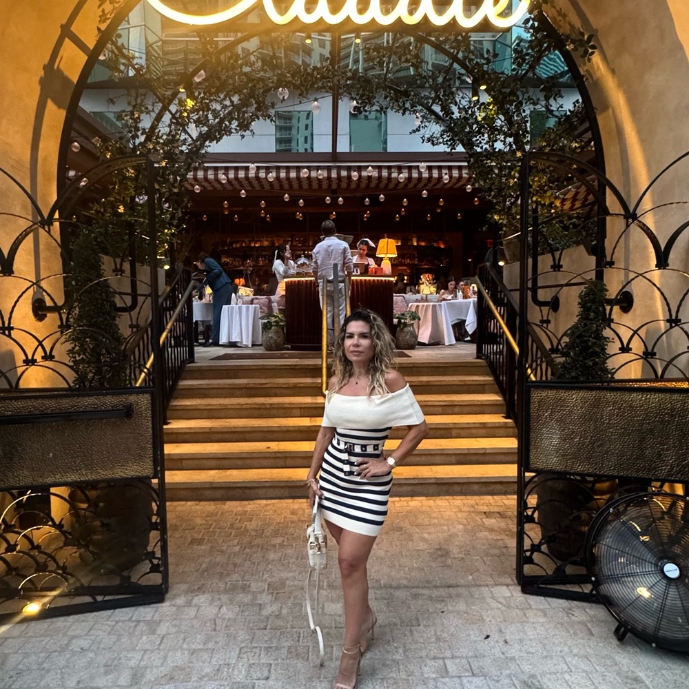 SER.O.YA Monochrome Striped Pencil Skirt